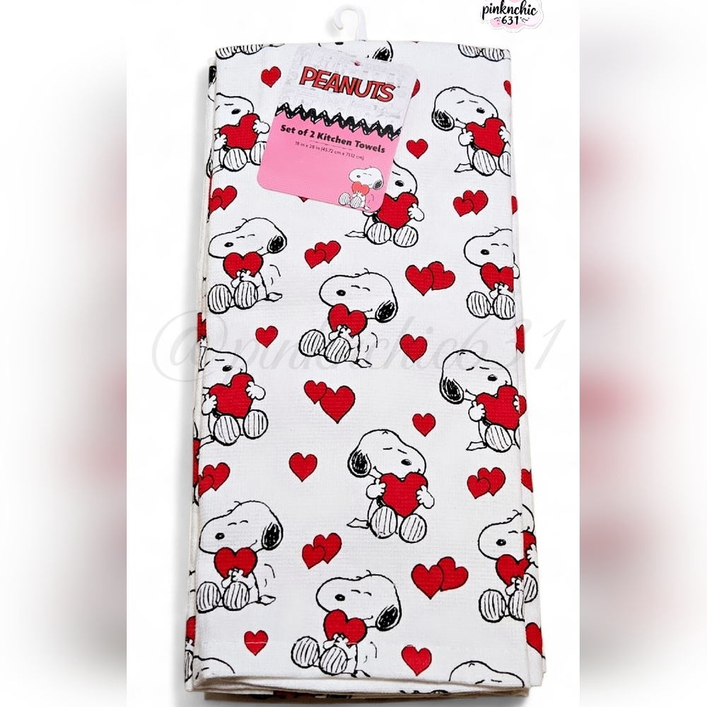Peanuts Snoopy Holding Hearts Hug Kitchen Dish Hand Towels Valentines Day